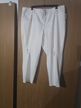 Old Navy White Straight-Leg Women’s Jeans